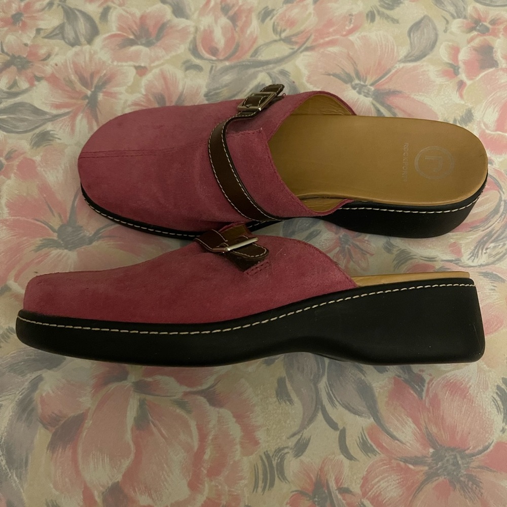 Rockport, Pink Suede, slip-on, shoes. Size 11M. Great condition. - Picture 2 of 4